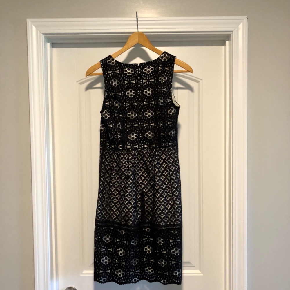 Ann Taylor Loft black lace overlay sleeveless dress size 4 - Picture 3 of 4